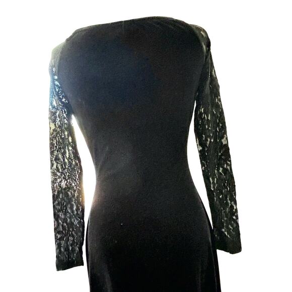 VTG Moda Int. Black Velvet Maxi Dress Sz Sm Lace Sleeves Whimsygoth Witchy Party - Picture 4 of 6